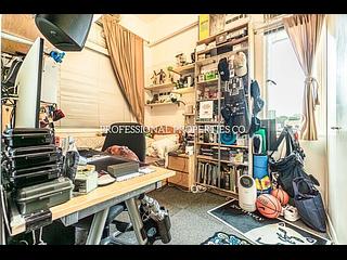 Pok Fu Lam - May Court 11