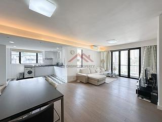 Happy Valley - Holly Court 02