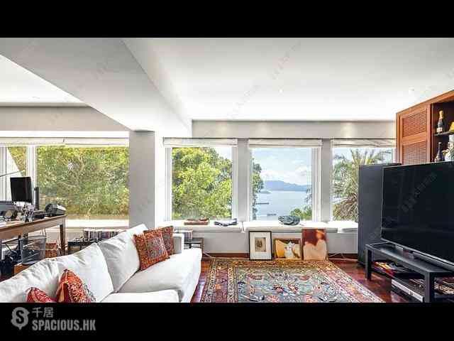 The Peak - Kellett Villas 01