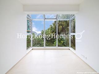 The Peak - Strawberry Hill 03