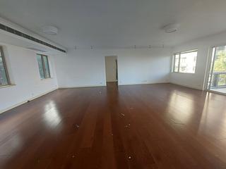 Mid Levels Central - Rose Gardens 03