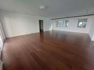 Mid Levels Central - Rose Gardens 04