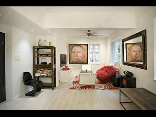 Mid Levels Central - Pak Fai Mansion 02