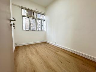 Sai Ying Pun - 55-57, Bonham Road 03