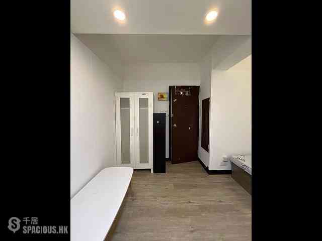 Tsim Sha Tsui - Long Kee Mansion 02