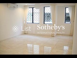 Mid Levels Central - 6B-6E, Bowen Road 05