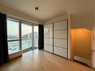 Wong Chuk Hang - Marinella Block 9 07