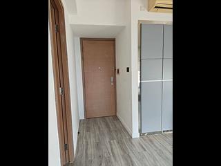 Sai Ying Pun - Island Crest Block 1 07