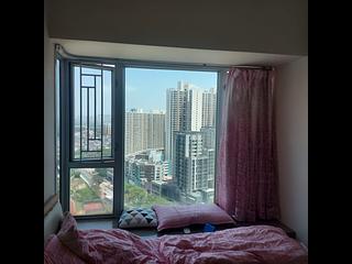 Tuen Mun - Parkland Villas Block 6 02