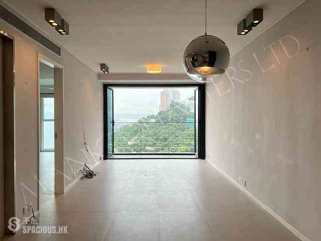 Pok Fu Lam - Bisney Terrace 01