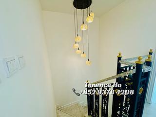 Beacon Hill - Le Chateau 10
