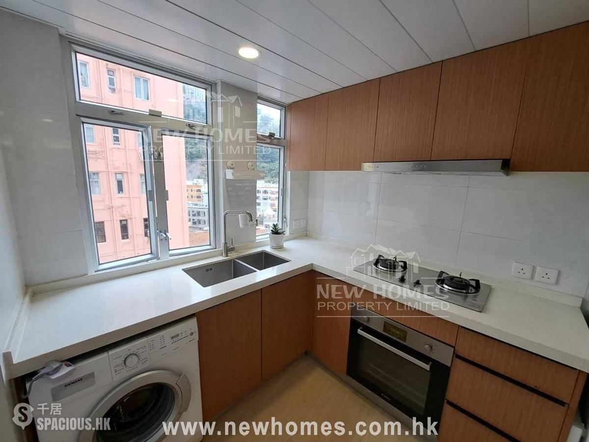 Happy Valley - 10-12, Shan Kwong Road 01