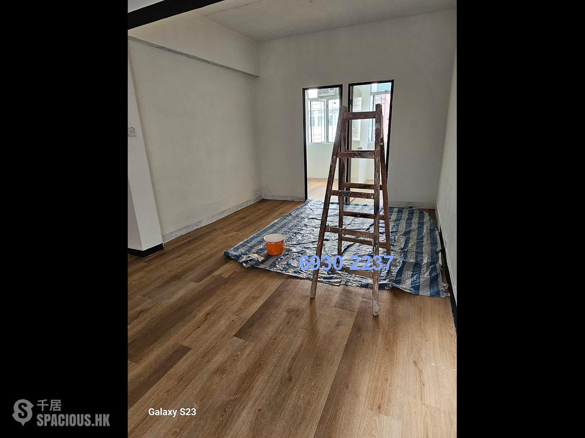 Kennedy Town - 1F-1J, Sands Street 01