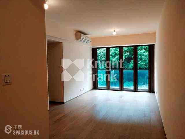 Shau Kei Wan - Island Garden 01