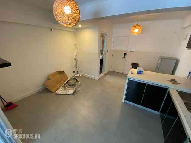 Sai Ying Pun - Lai On Building 01