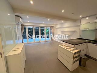 Sai Ying Pun - Hang Sing Mansion 04