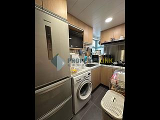 Sheung Wan - Queen's Terrace 09
