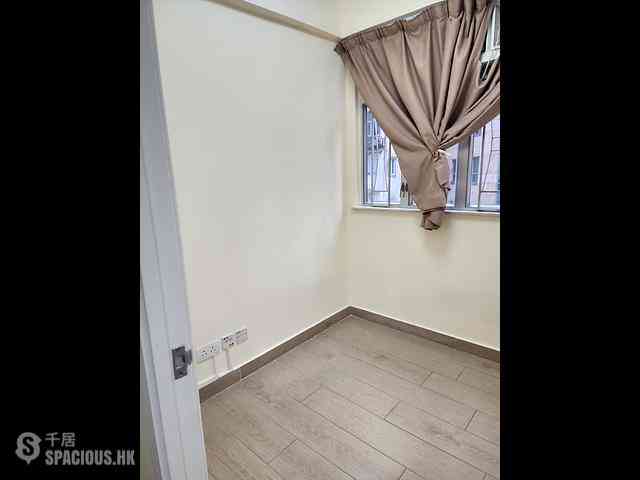 Wan Chai - Fook Gay Mansion 01
