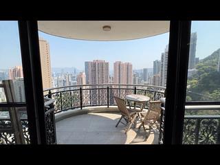Mid Levels Central - Clovelly Court 02