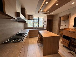 Mid Levels Central - Clovelly Court 06
