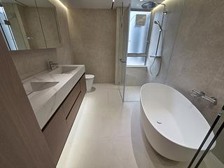 Mid Levels Central - Tregunter Tower 3 18