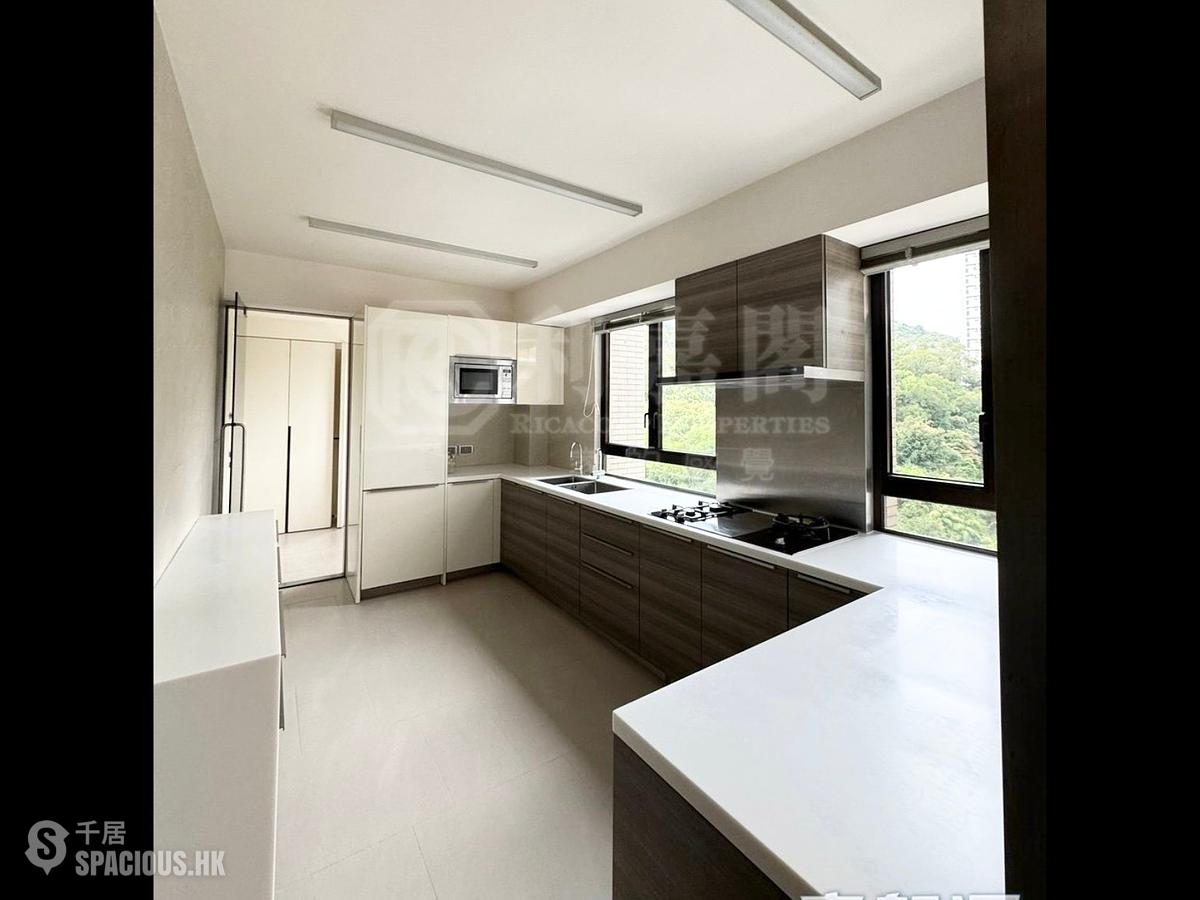 Braemar Hill - Wilshire Towers 01