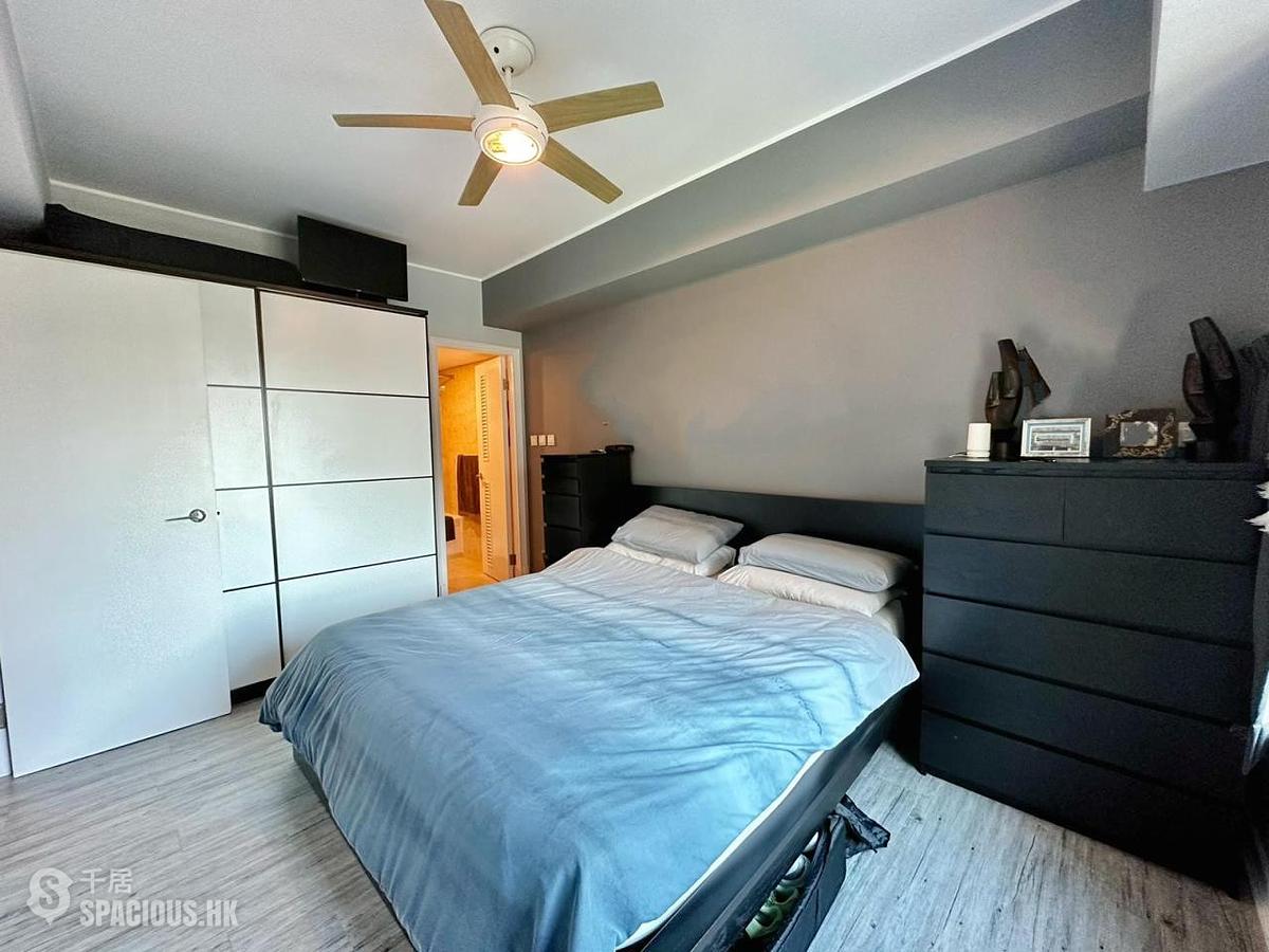 Discovery Bay - Discovery Bay Phase 13 Chianti 01