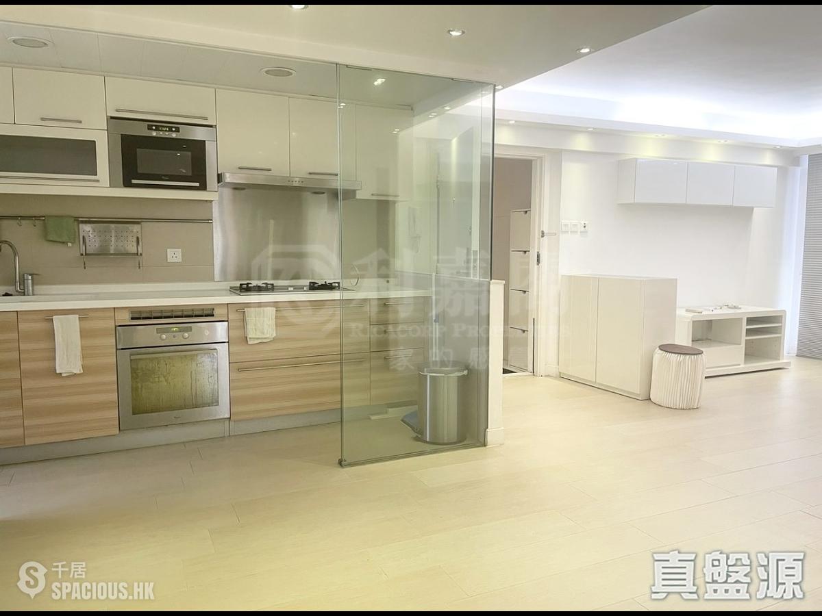 Braemar Hill - Oxford Court 01