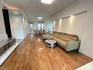 Mid Levels Central - 11, Macdonnell Road 03