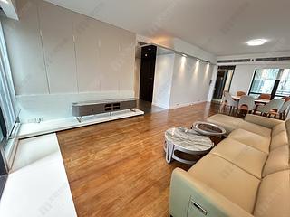 Mid Levels Central - 11, Macdonnell Road 06