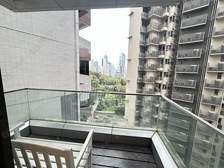 Mid Levels Central - 11, Macdonnell Road 02