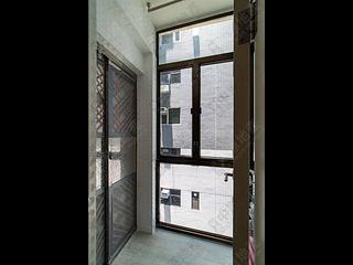 Mid Levels West - Chong Yuen 13