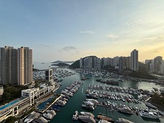 Wong Chuk Hang - Marinella Block 8 02