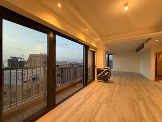 Sai Ying Pun - The Babington 03