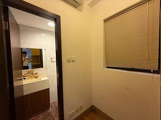 Sai Ying Pun - The Babington 10
