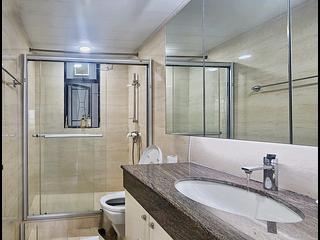 Mid Levels Central - Clovelly Court Block 1 10