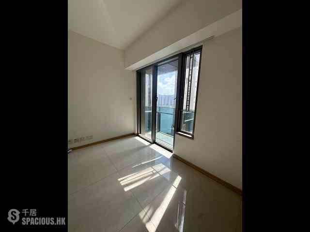 Tsuen Wan - Ocean Pride Phase 3 Block 7 08