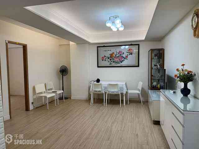 North Point - Kiu Kwan Mansion 01