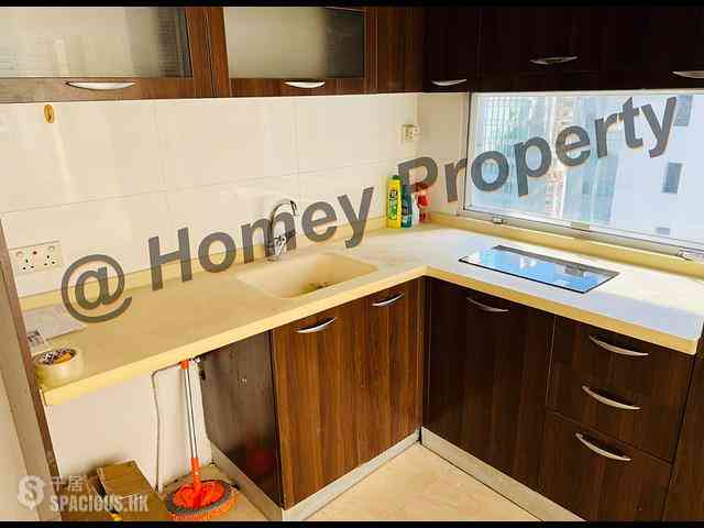 Central - Hung Kei Mansion 06