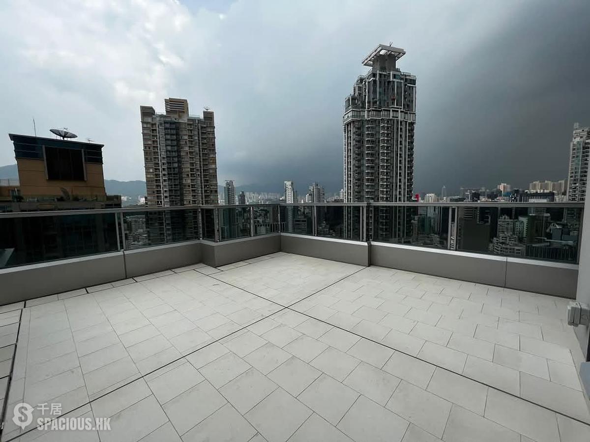 Tai Kok Tsui - L・Living 23 01