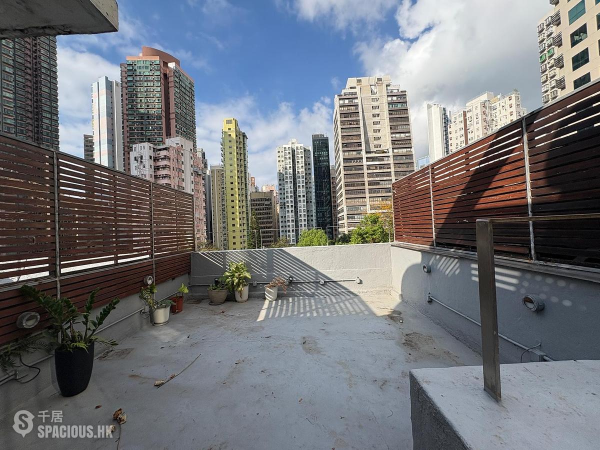 Central - Hollywood Road, 228-230 01