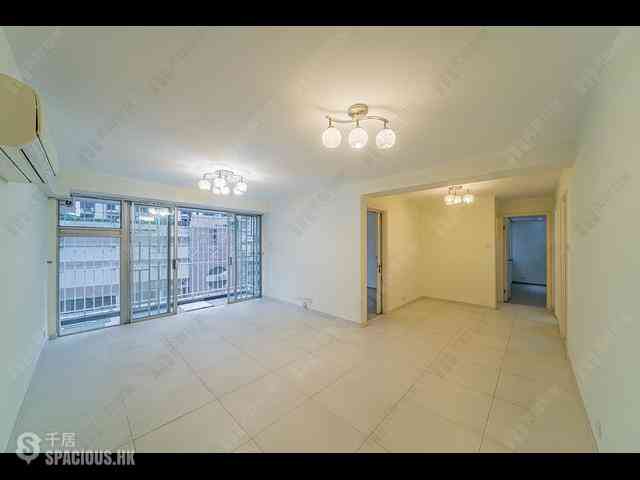 Wan Chai - Phoenix Court Block 4 03