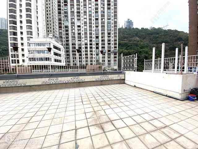 Wan Chai - Phoenix Court Block 4 10