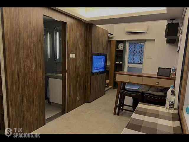 North Point - Fung Cheong Building 03