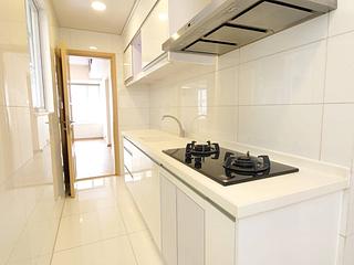Sai Ying Pun - Hansen Court 05