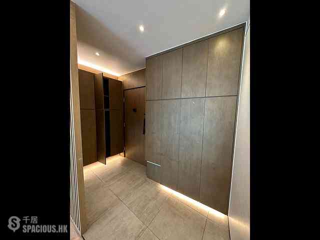 Hung Hom - Royal Peninsula Block 2 07