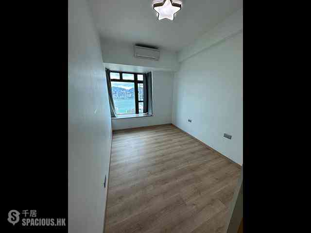 Hung Hom - Royal Peninsula Block 2 09