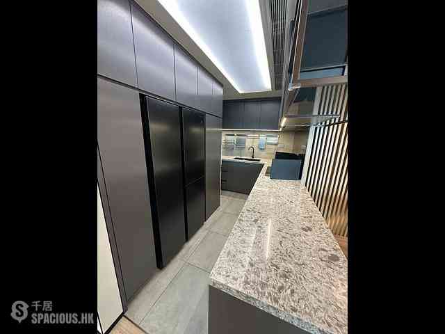 Hung Hom - Royal Peninsula Block 2 10