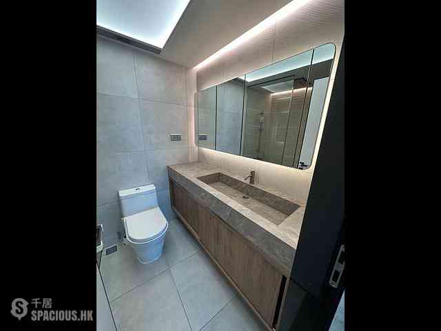 Hung Hom - Royal Peninsula Block 2 14
