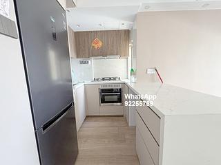 Sai Ying Pun - Yuk Ming Towers 05